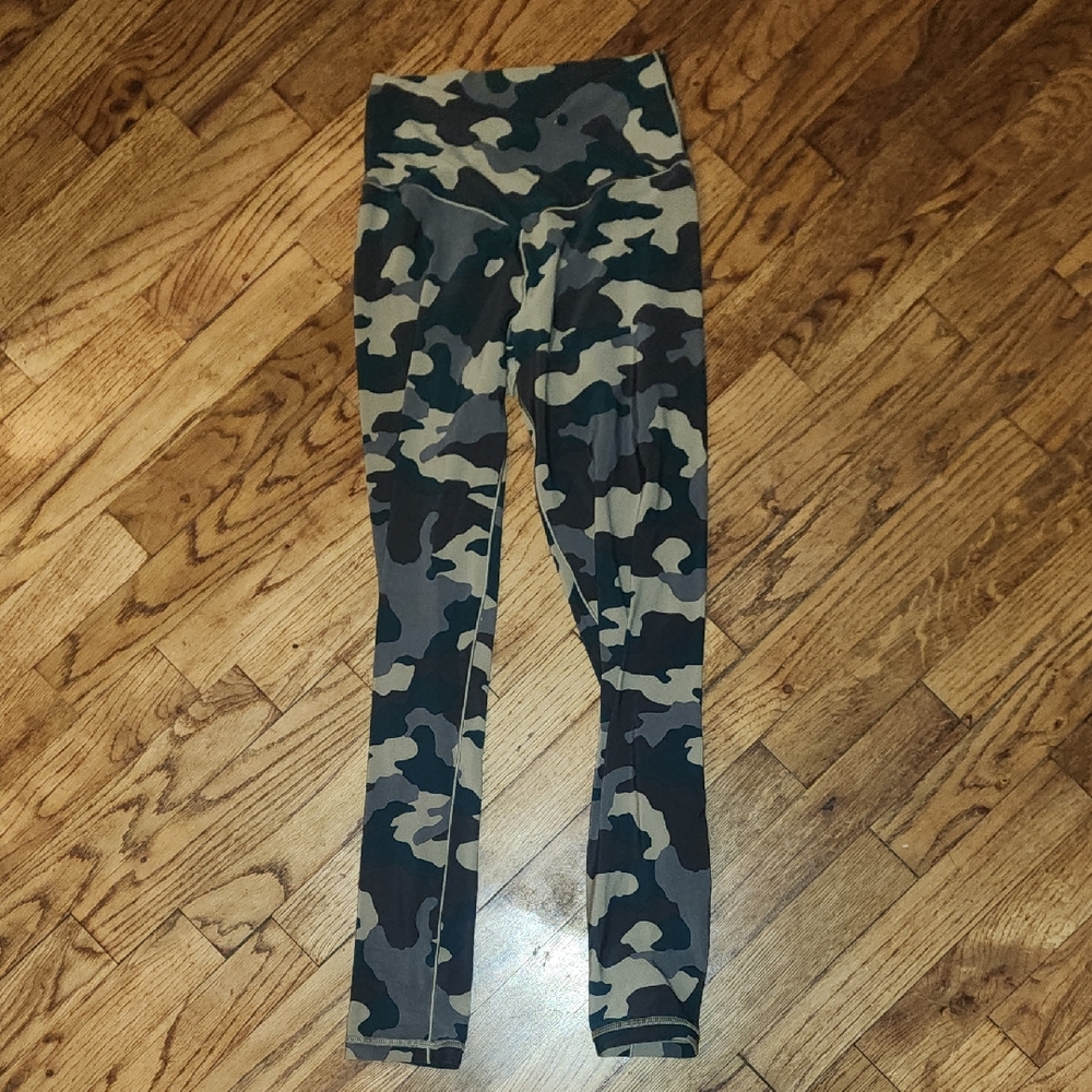 OFFLINE by Aerie Real Me 7/8 High Rise Leggings – Camo – Size M
